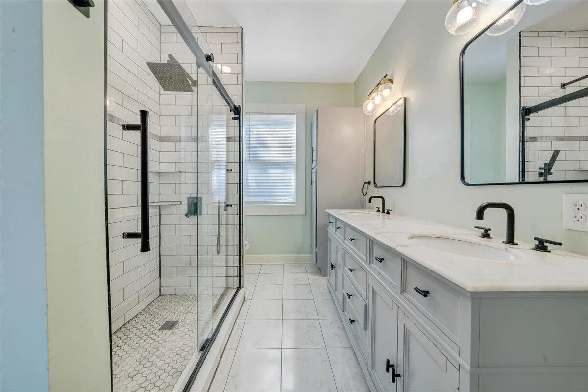 426 Woods AVE SW - Photo 29