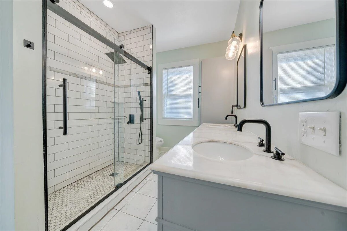 426 Woods AVE SW - Photo 30