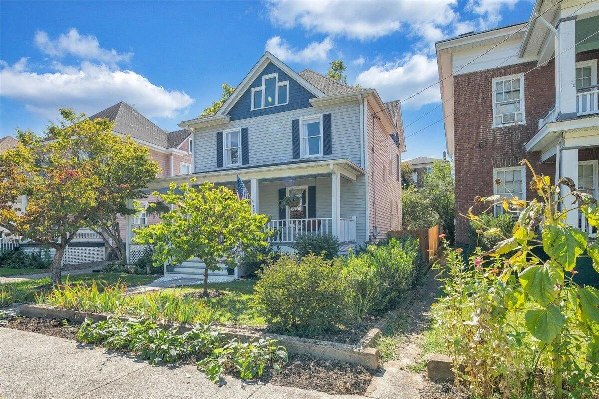 426 Woods AVE SW - Photo 42