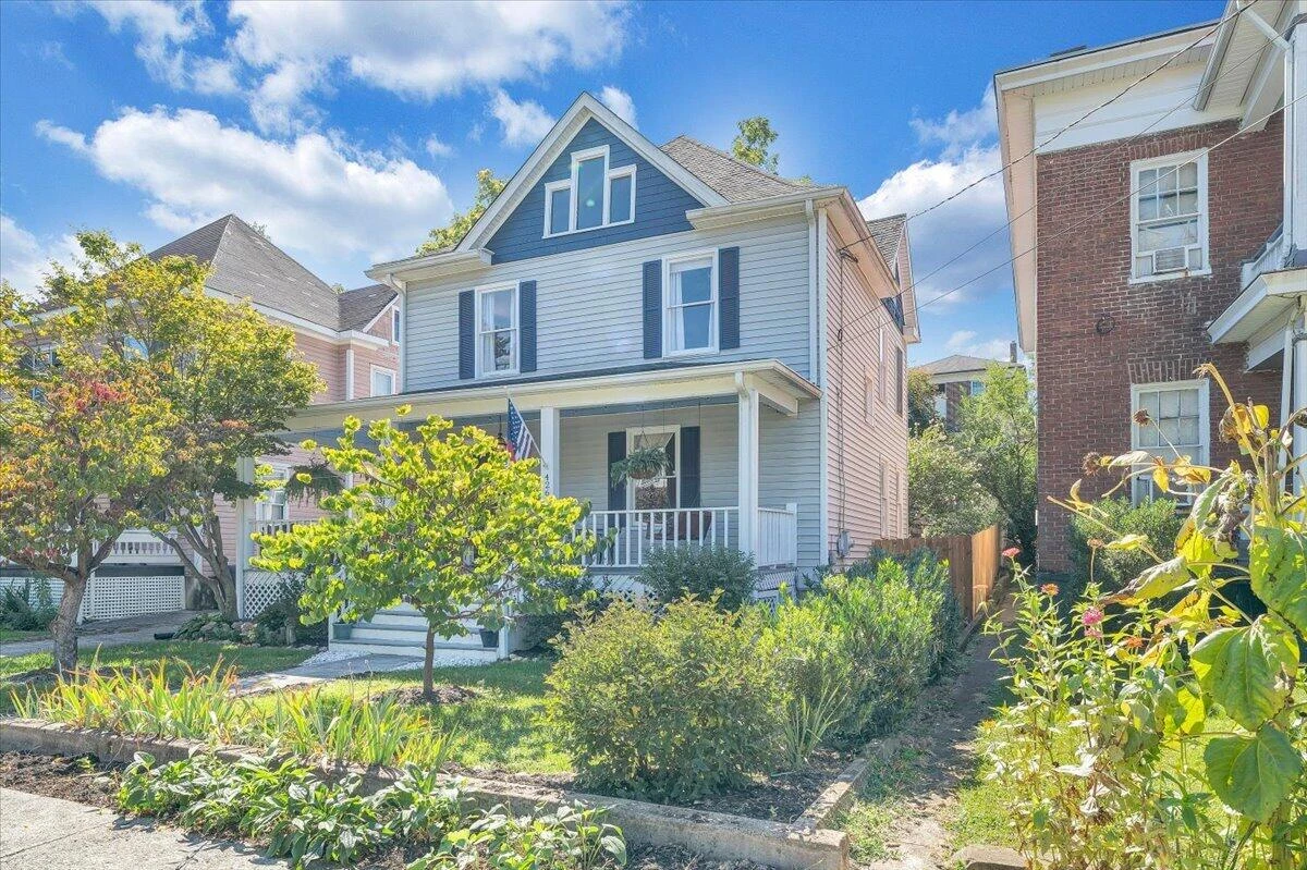 426 Woods AVE SW - Photo 43