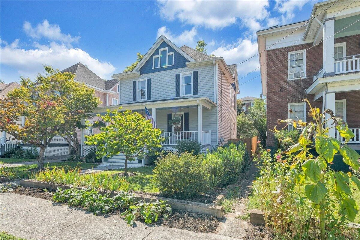 426 Woods AVE SW - Photo 44