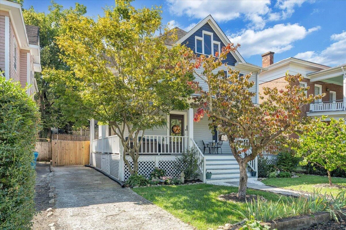 426 Woods AVE SW - Photo 46