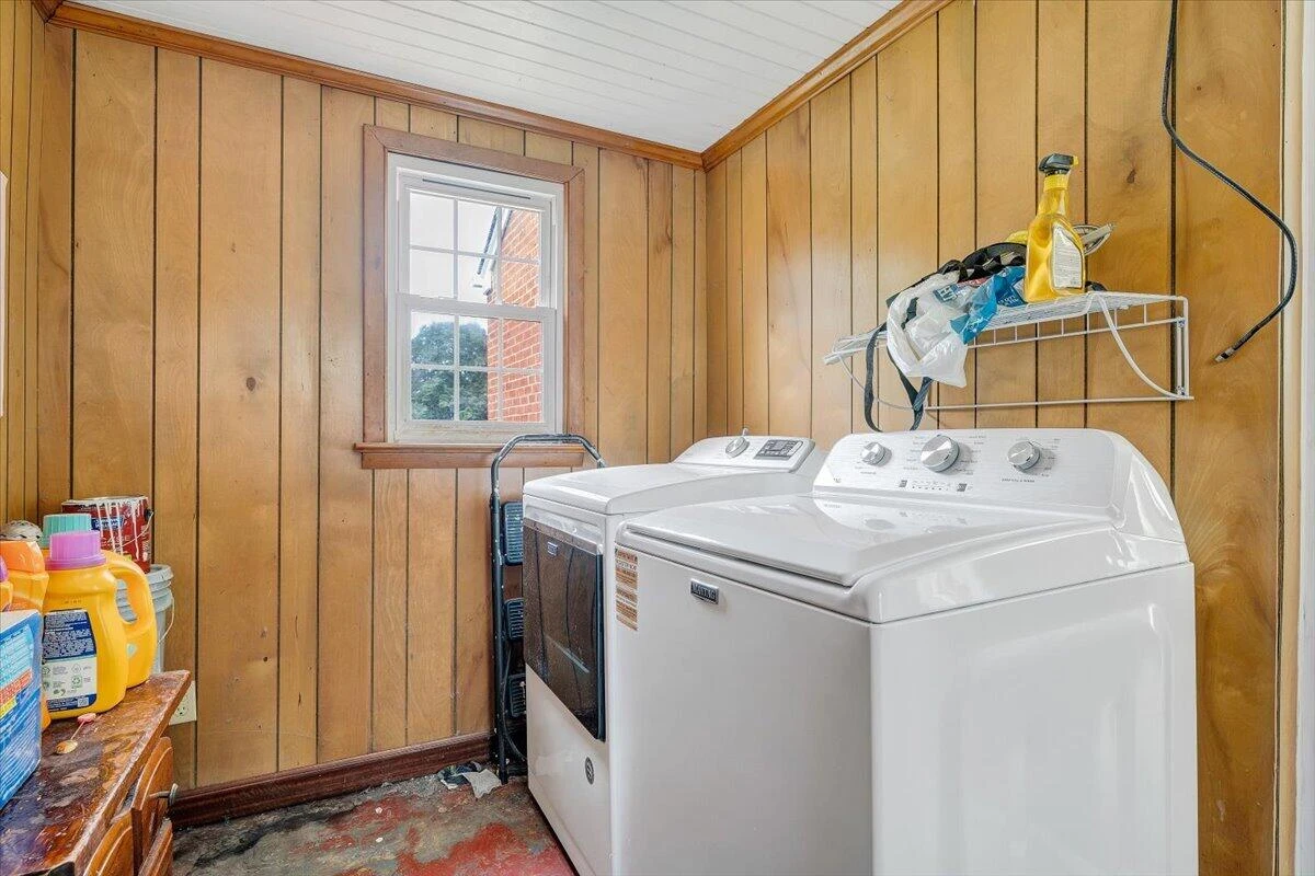 3302 Collingwood ST NE - Photo 19