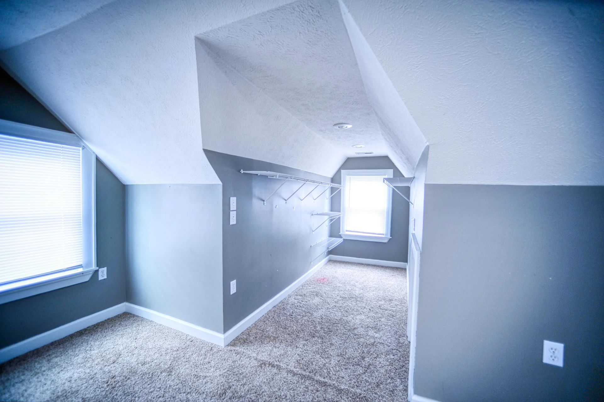 909 Acacia AVE - Photo 12