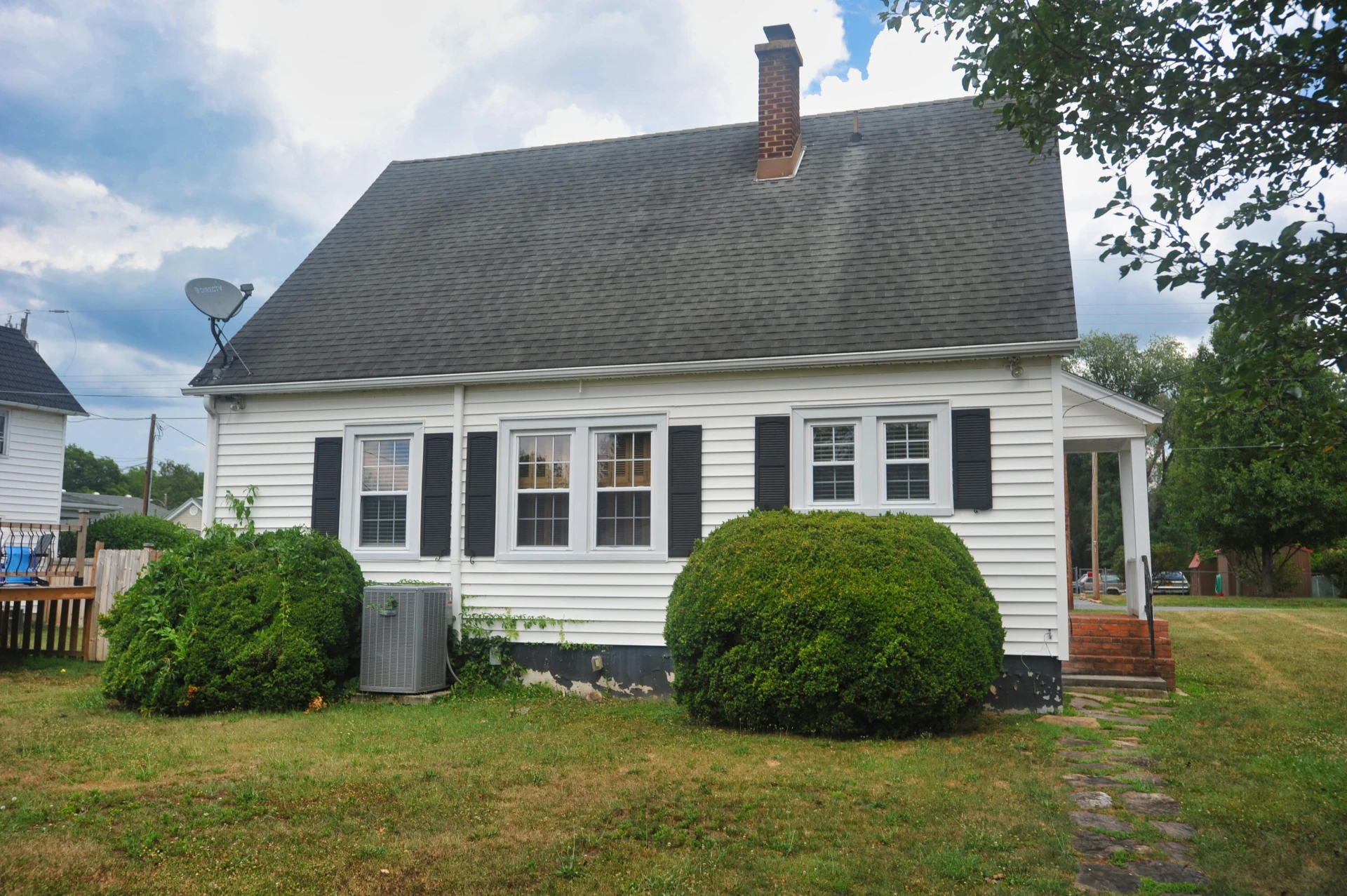 909 Acacia AVE - Photo 14