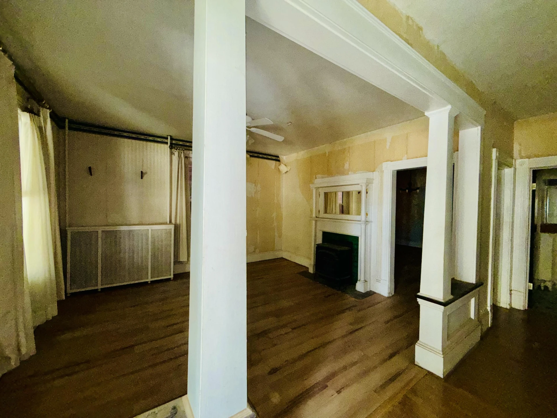 403 Pine ST - Photo 4
