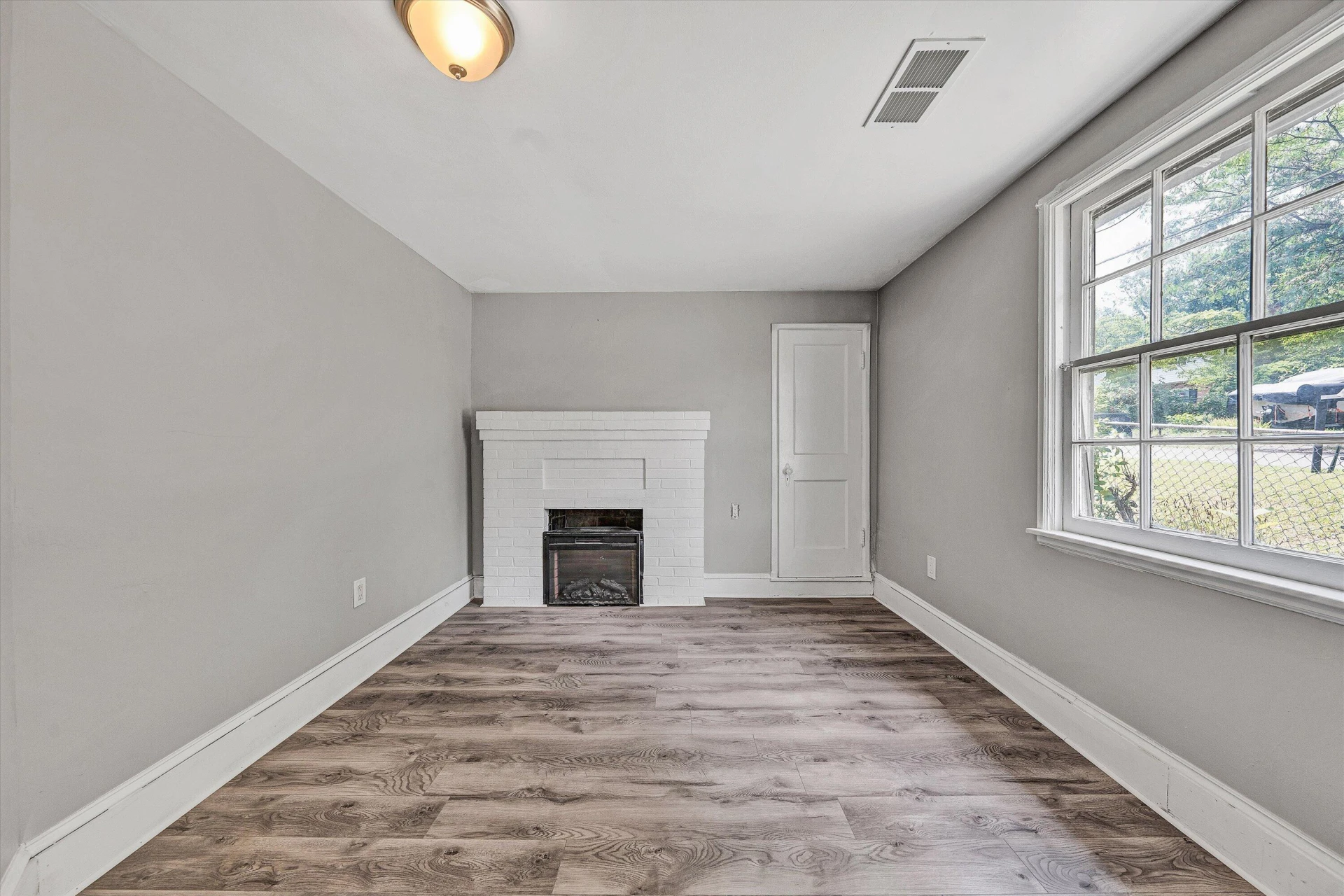 1035 Westside BLVD NW - Photo 14