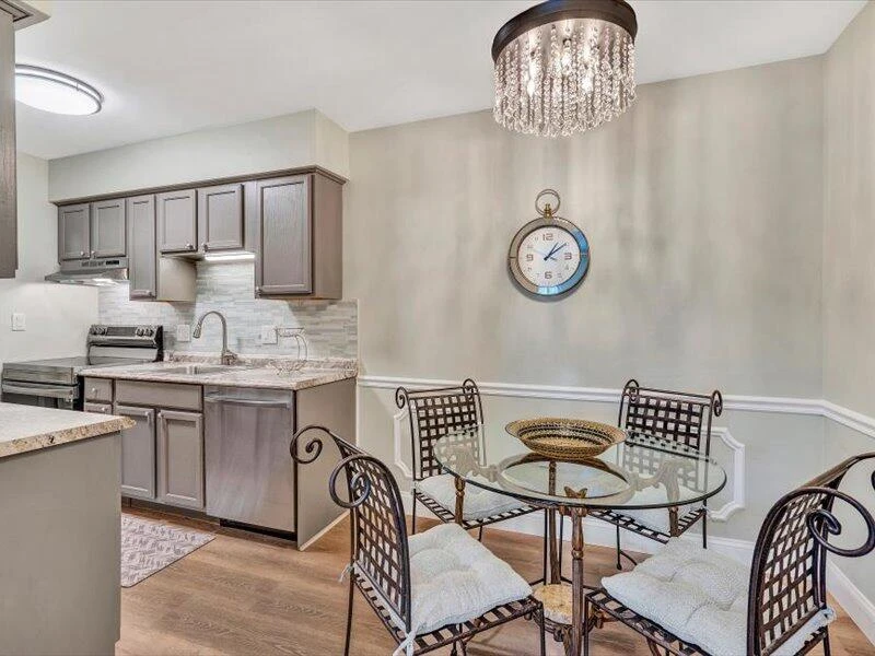 2840 Colonial AVE SW #C-13 - Photo 13