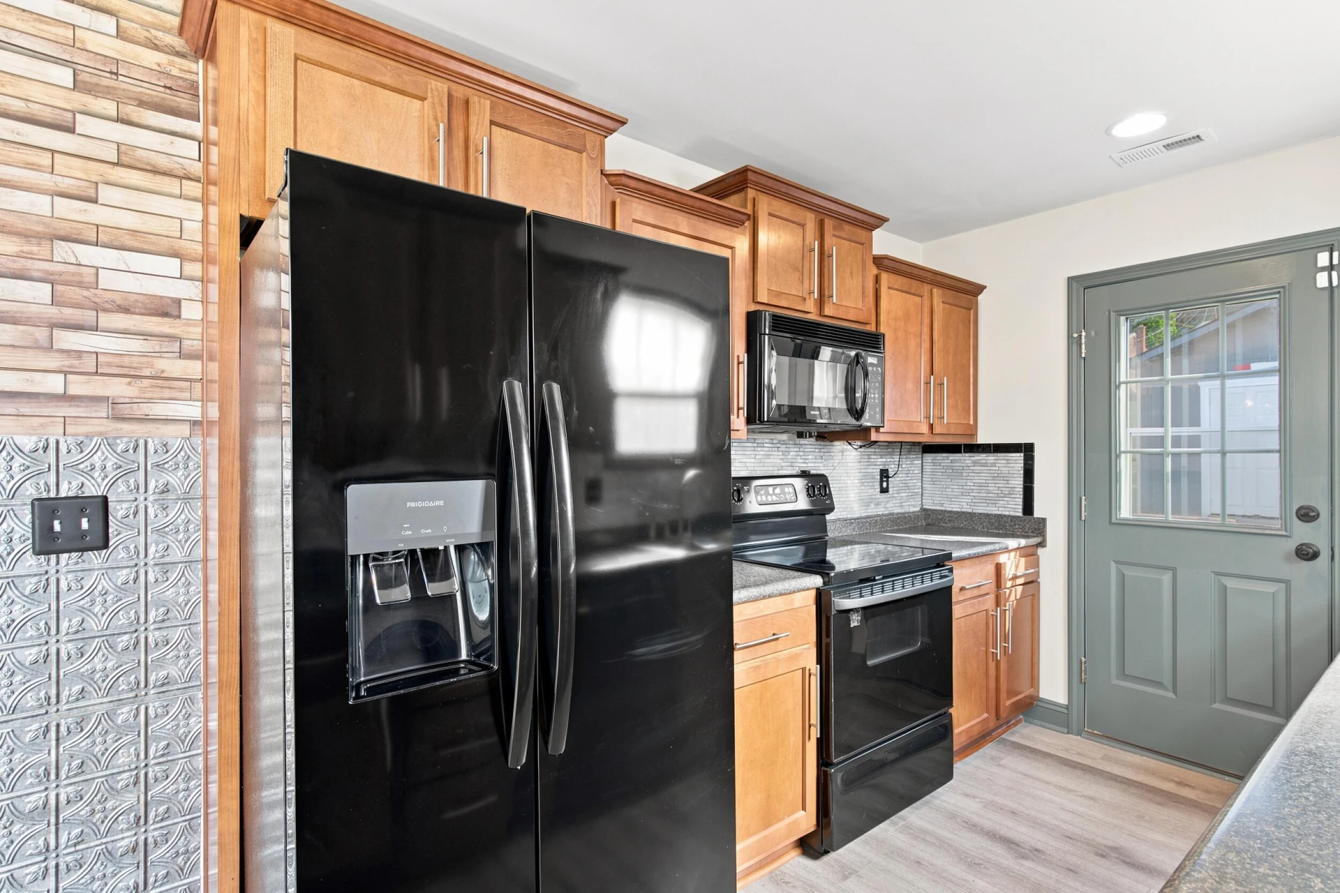 326 Franklin AVE - Photo 11