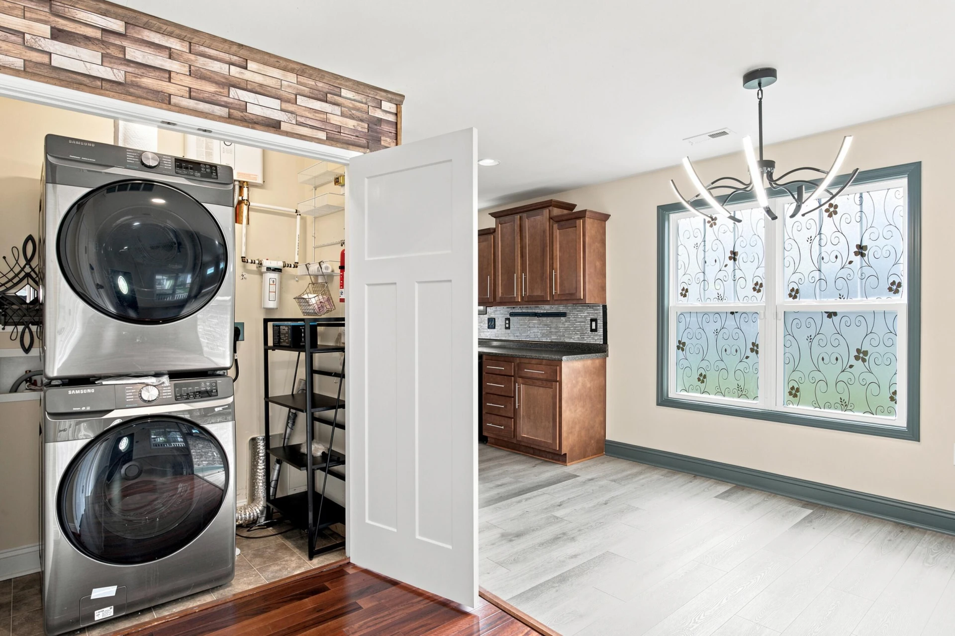 326 Franklin AVE - Photo 12