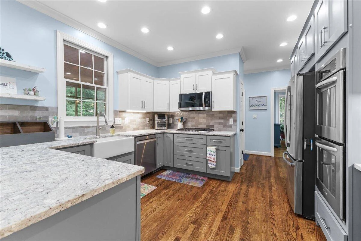 6306 Midsummer LN - Photo 16