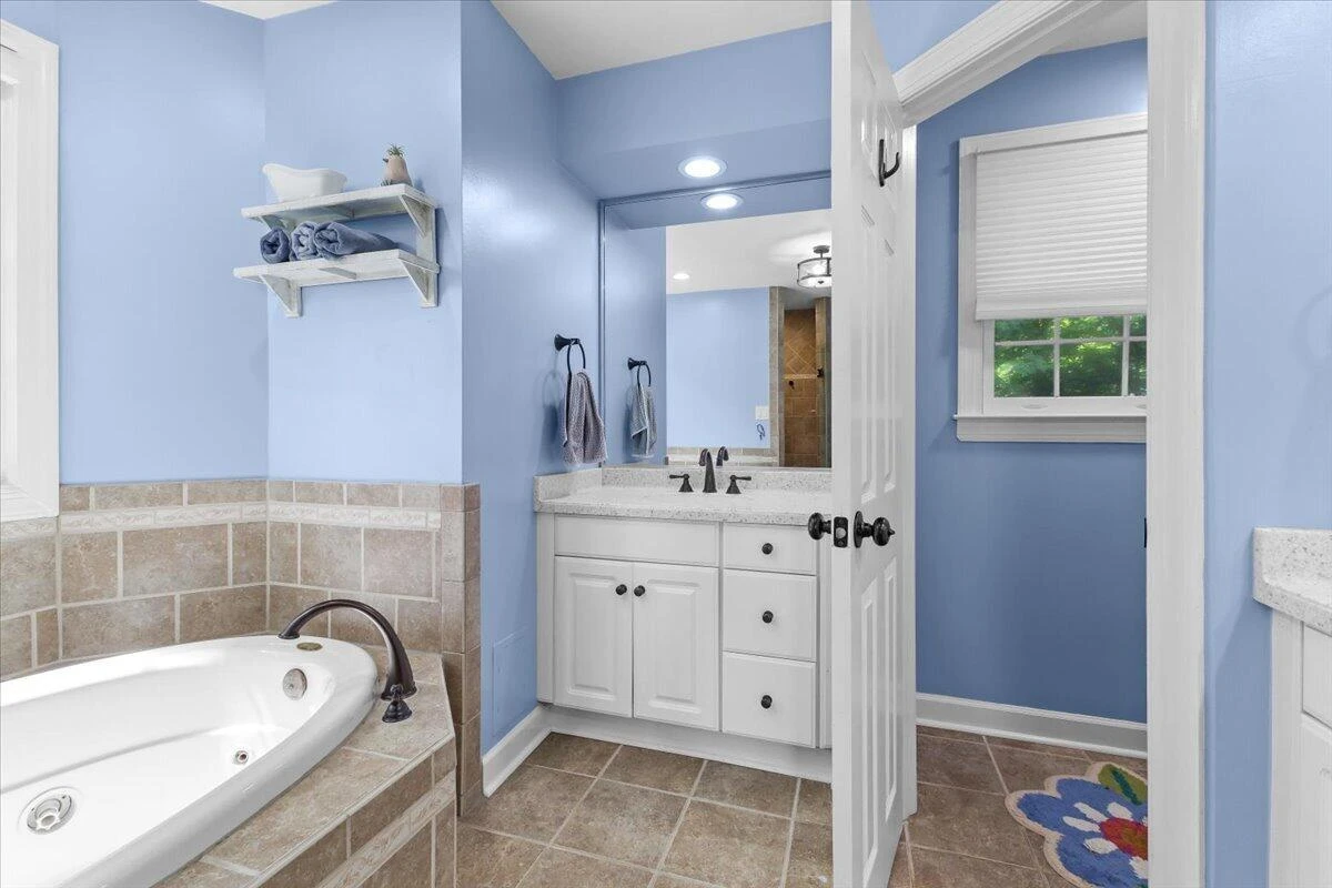 6306 Midsummer LN - Photo 35