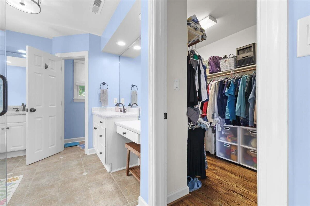 6306 Midsummer LN - Photo 36