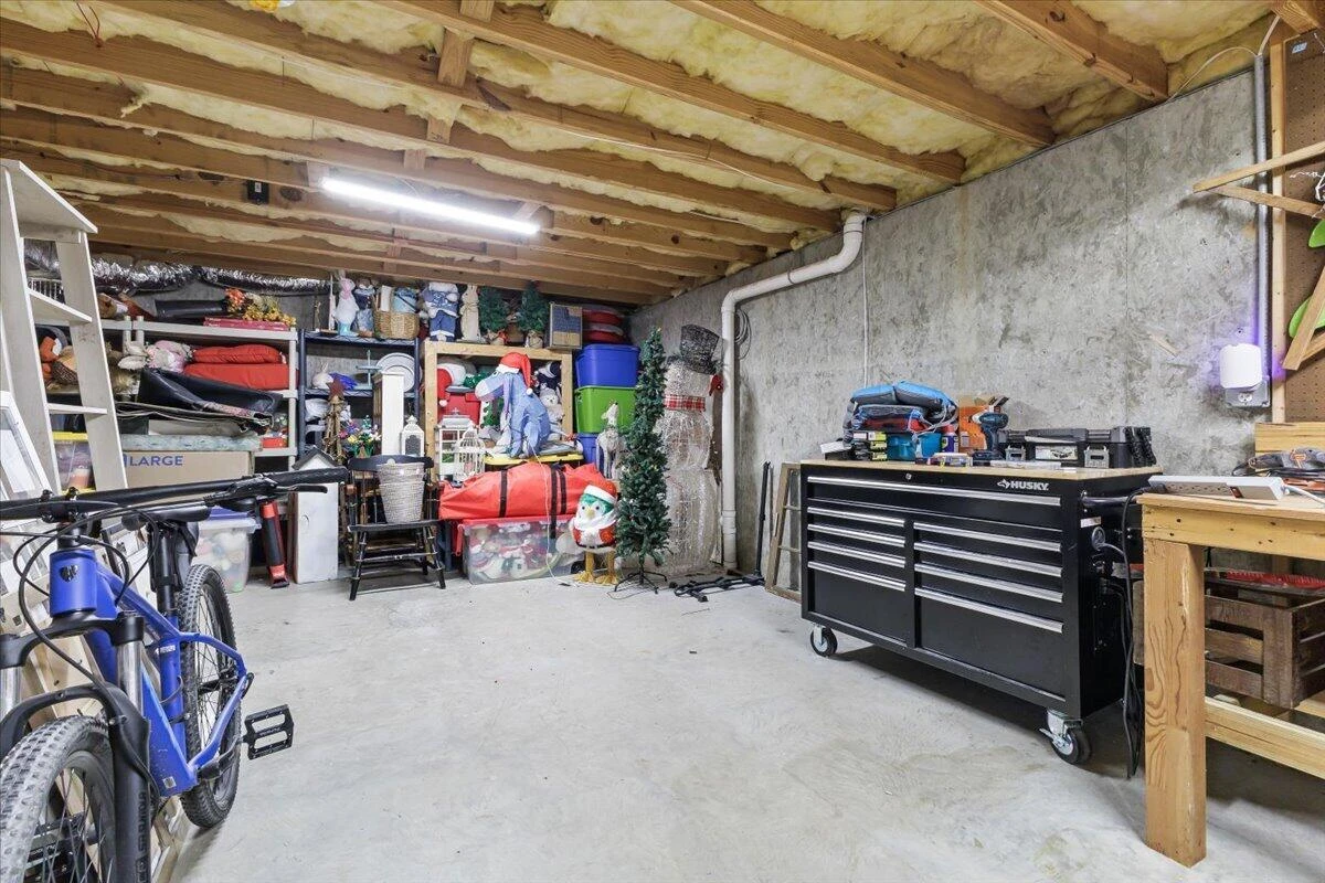 6306 Midsummer LN - Photo 55