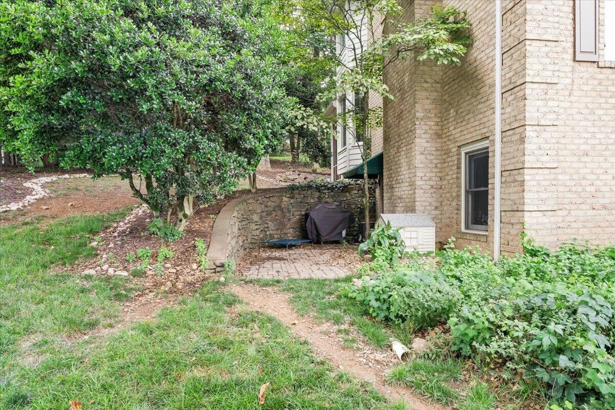 6306 Midsummer LN - Photo 61