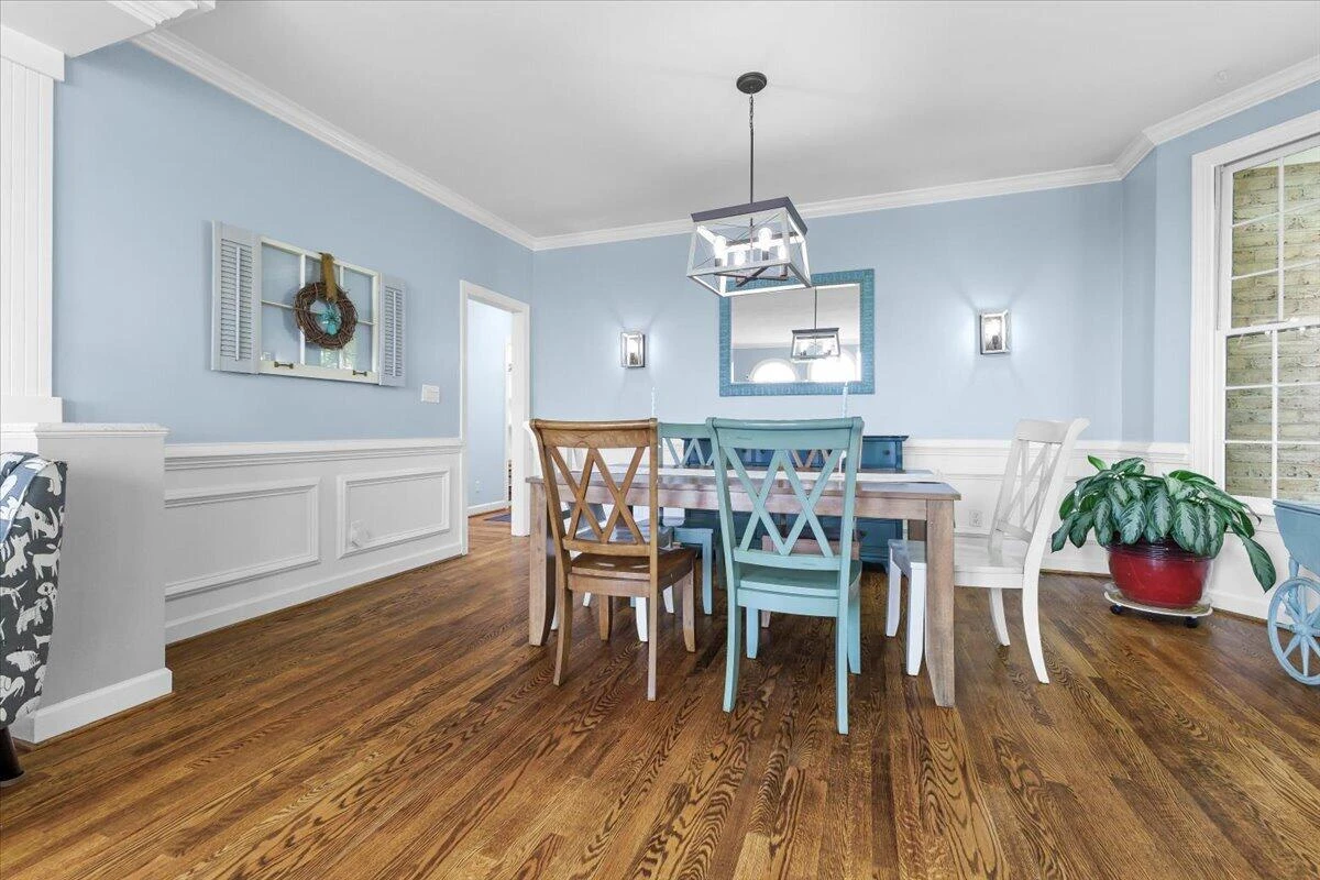 6306 Midsummer LN - Photo 9