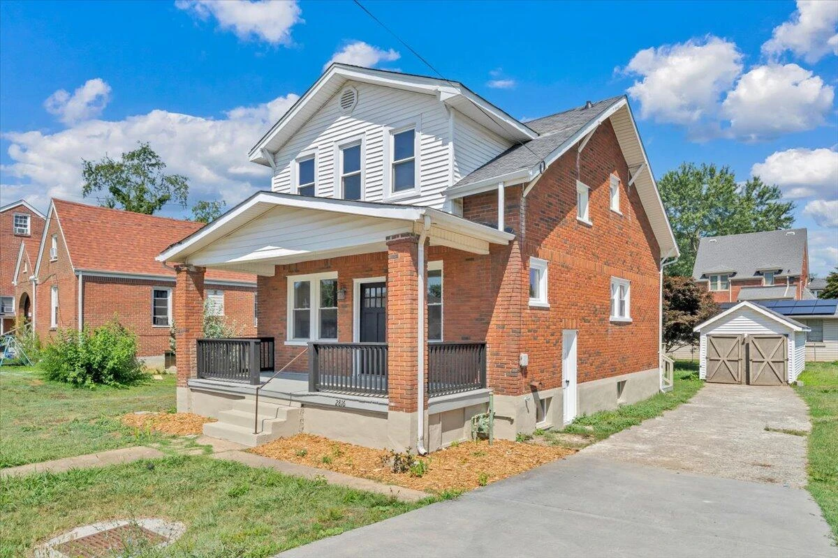 2816 10th ST NW - Photo 2
