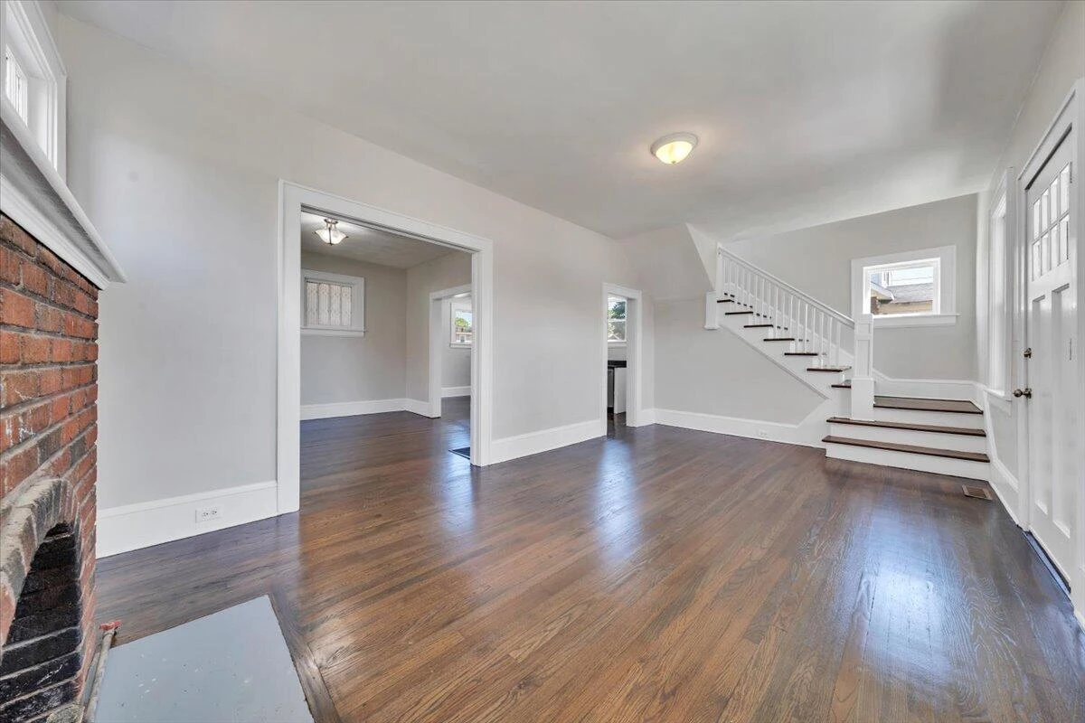 2816 10th ST NW - Photo 7