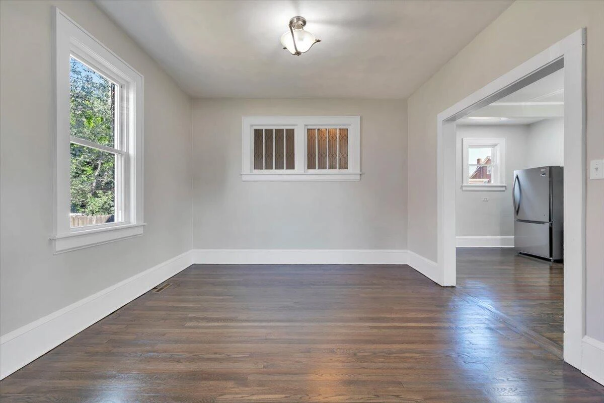 2816 10th ST NW - Photo 8