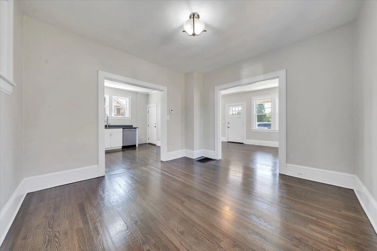 2816 10th ST NW - Photo 10