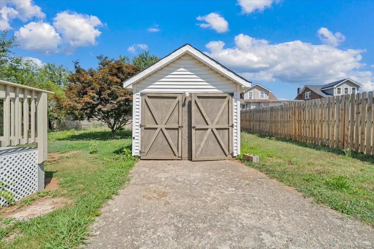2816 10th ST NW - Photo 28