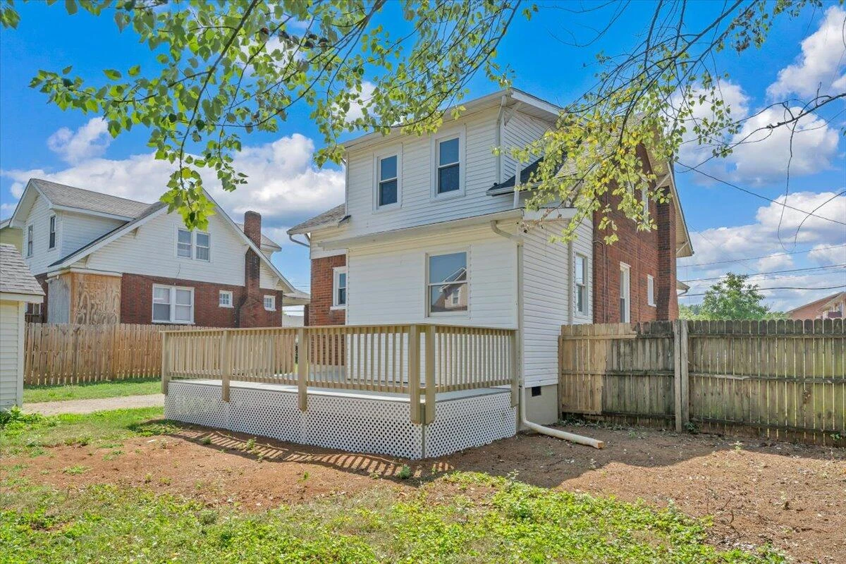 2816 10th ST NW - Photo 32