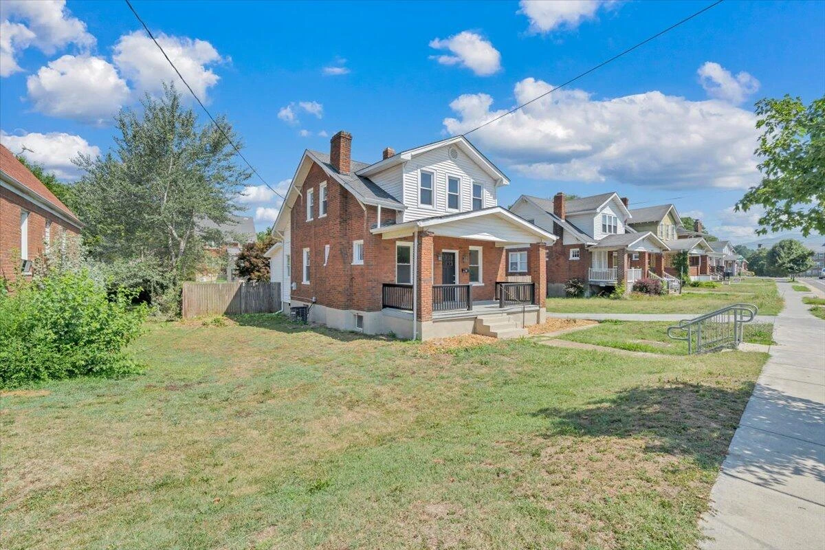 2816 10th ST NW - Photo 34