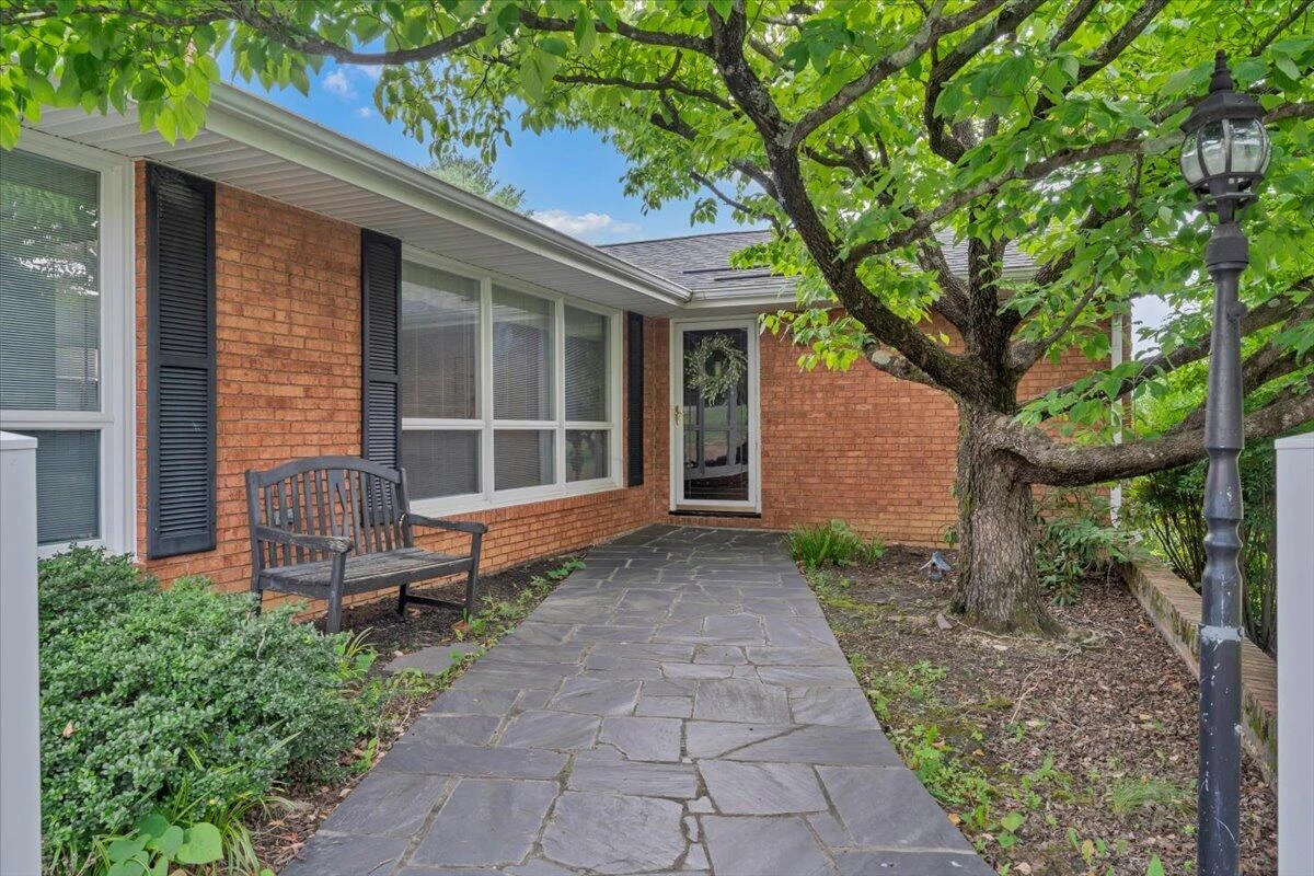 674 Azalea RD - Photo 4
