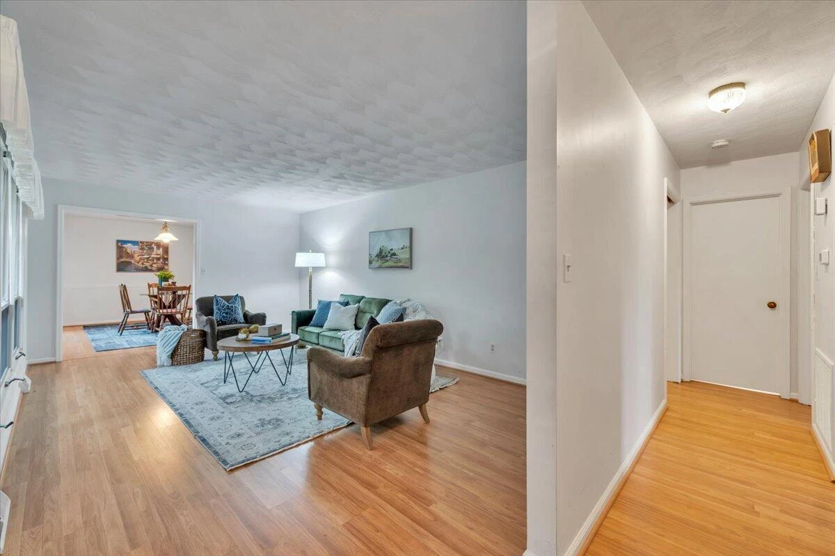 674 Azalea RD - Photo 5