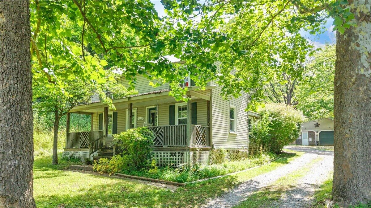 6624 Franklin RD - Photo 3