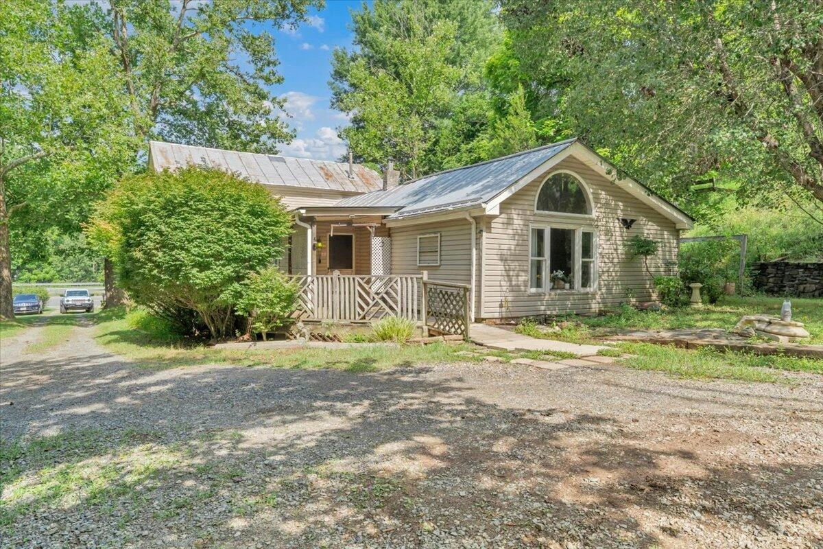 6624 Franklin RD - Photo 31