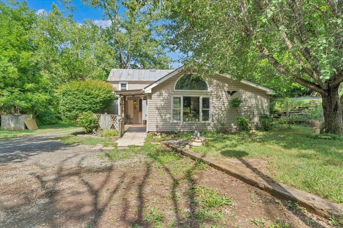 6624 Franklin RD - Photo 33