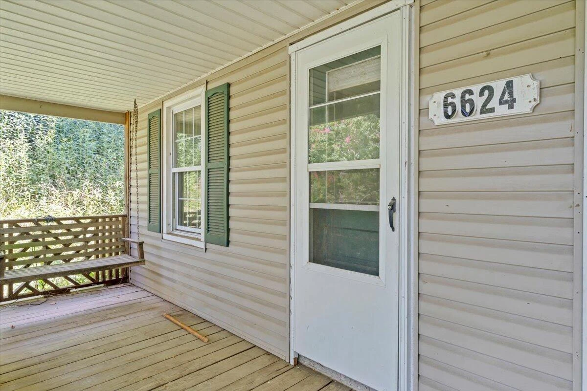 6624 Franklin RD - Photo 6