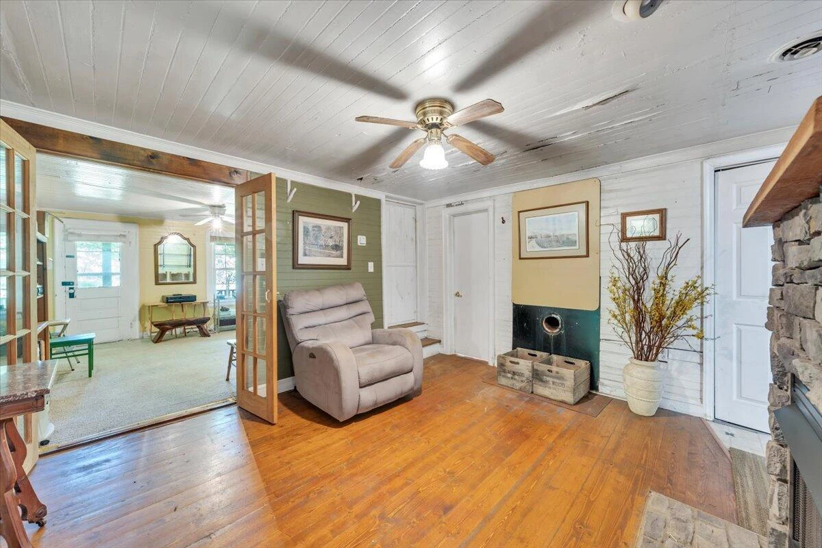 6624 Franklin RD - Photo 8
