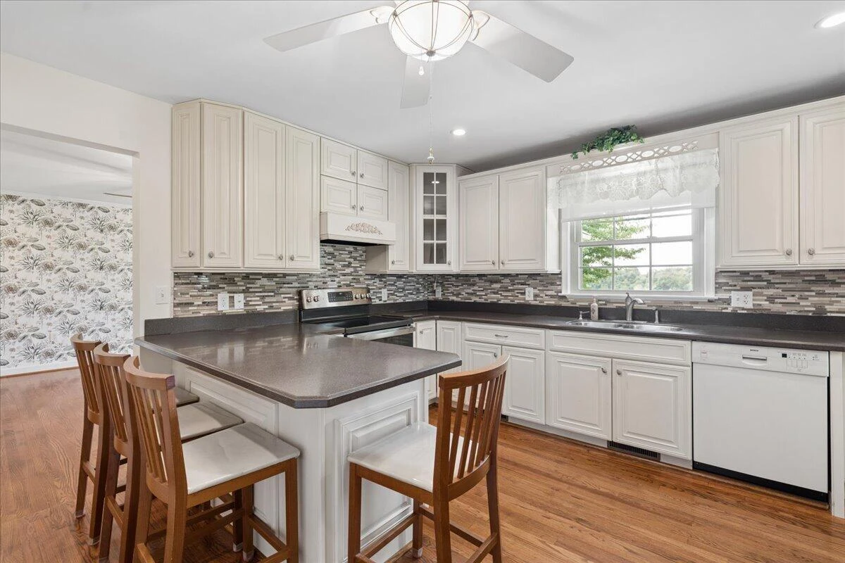 2310 Triggs RD - Photo 12