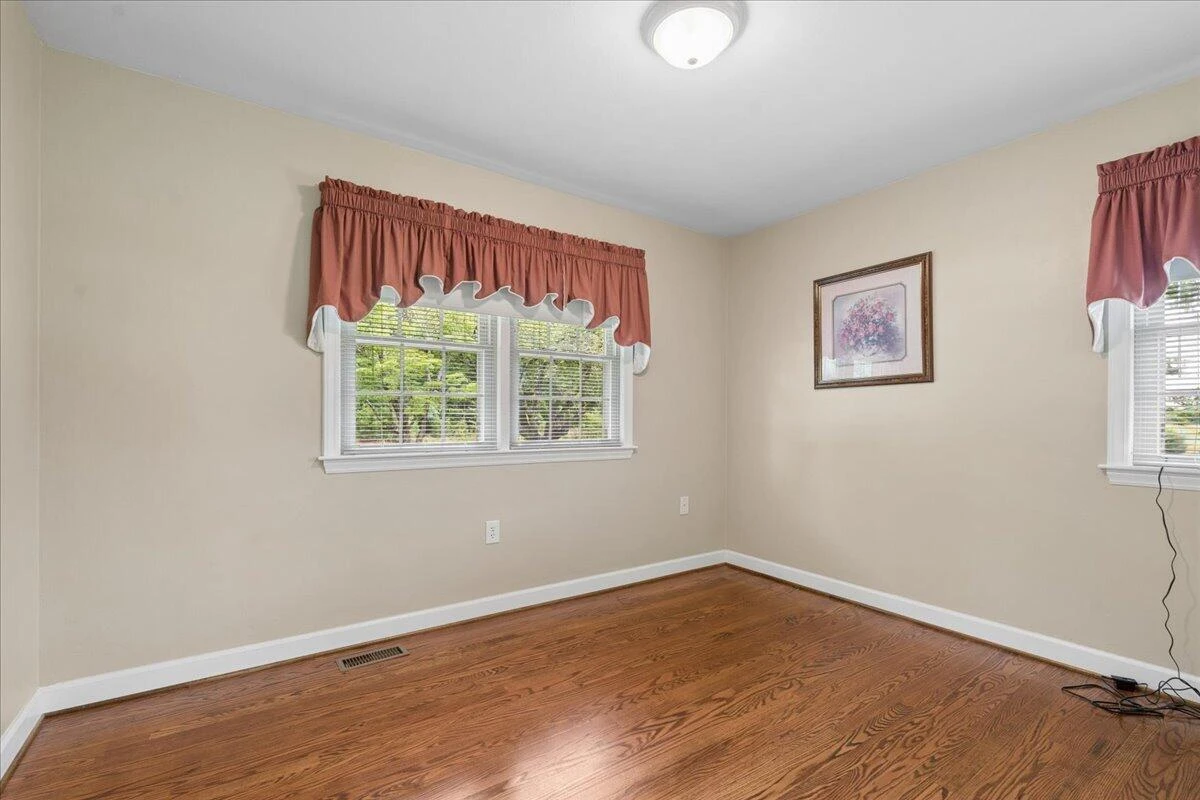 2310 Triggs RD - Photo 28