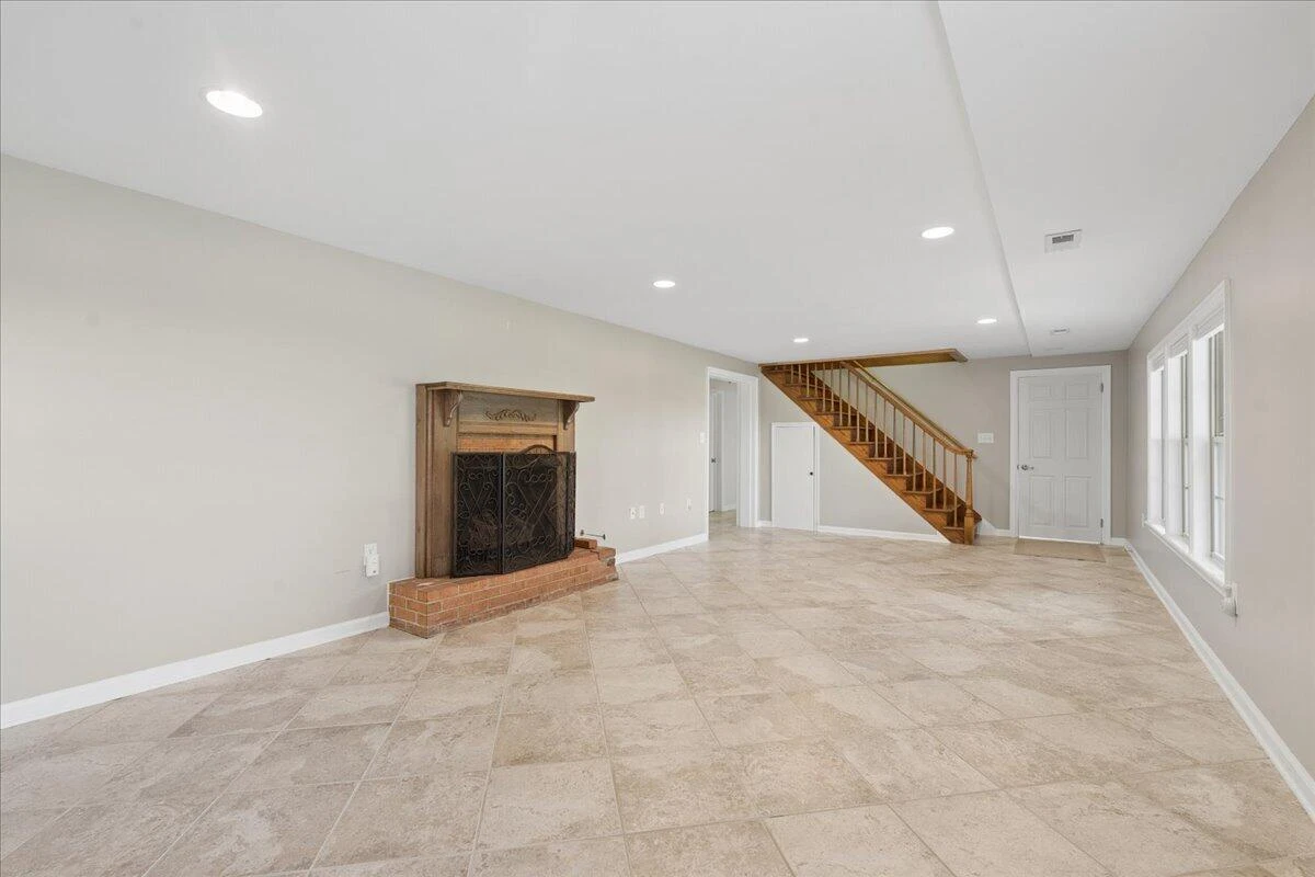 2310 Triggs RD - Photo 35