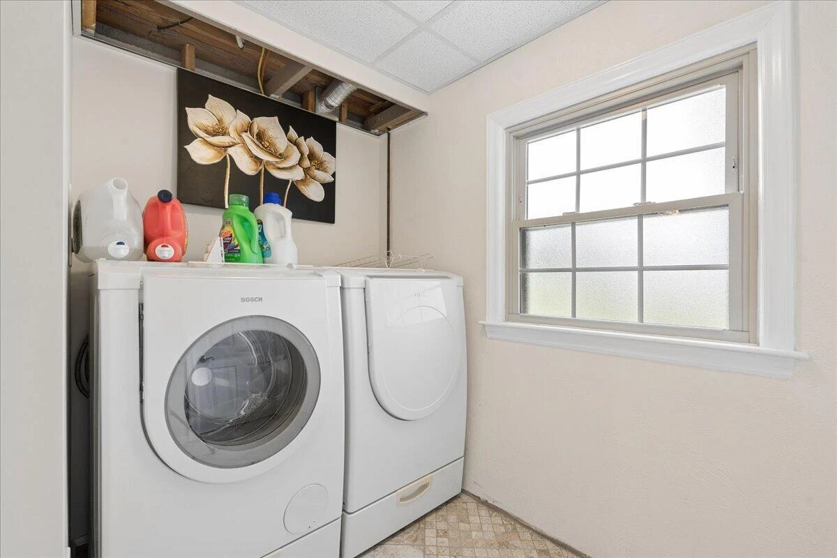 2310 Triggs RD - Photo 44