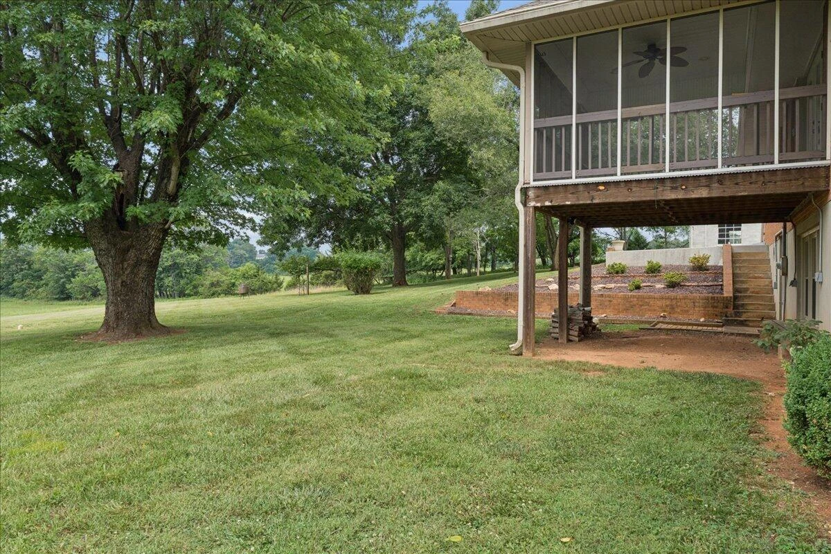 2310 Triggs RD - Photo 45