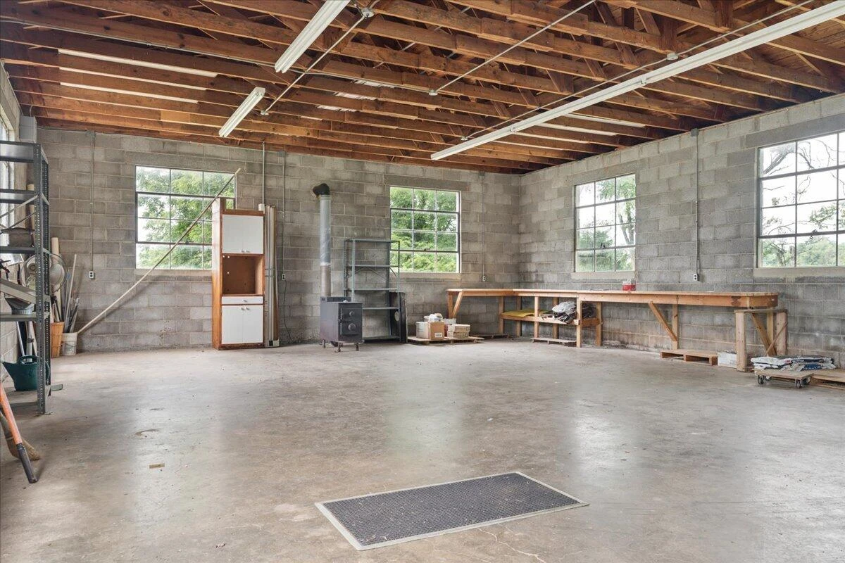 2310 Triggs RD - Photo 50