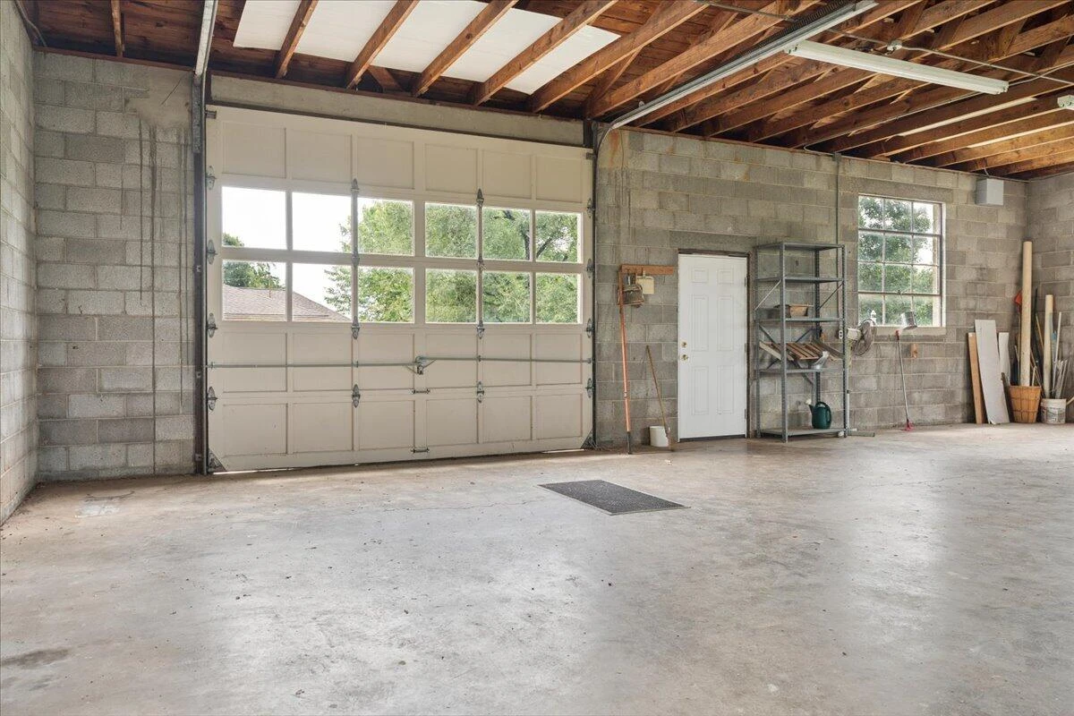 2310 Triggs RD - Photo 51