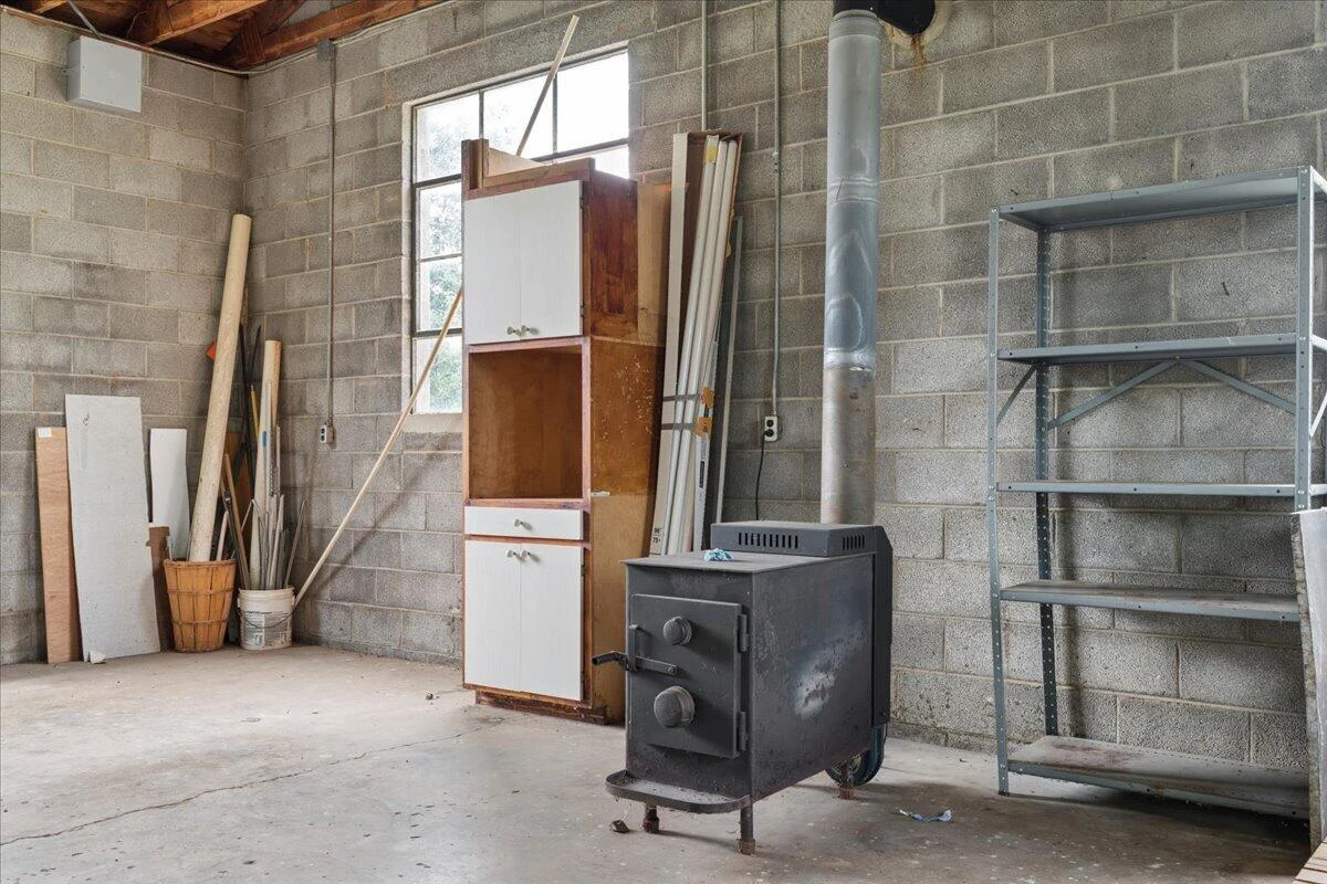 2310 Triggs RD - Photo 53