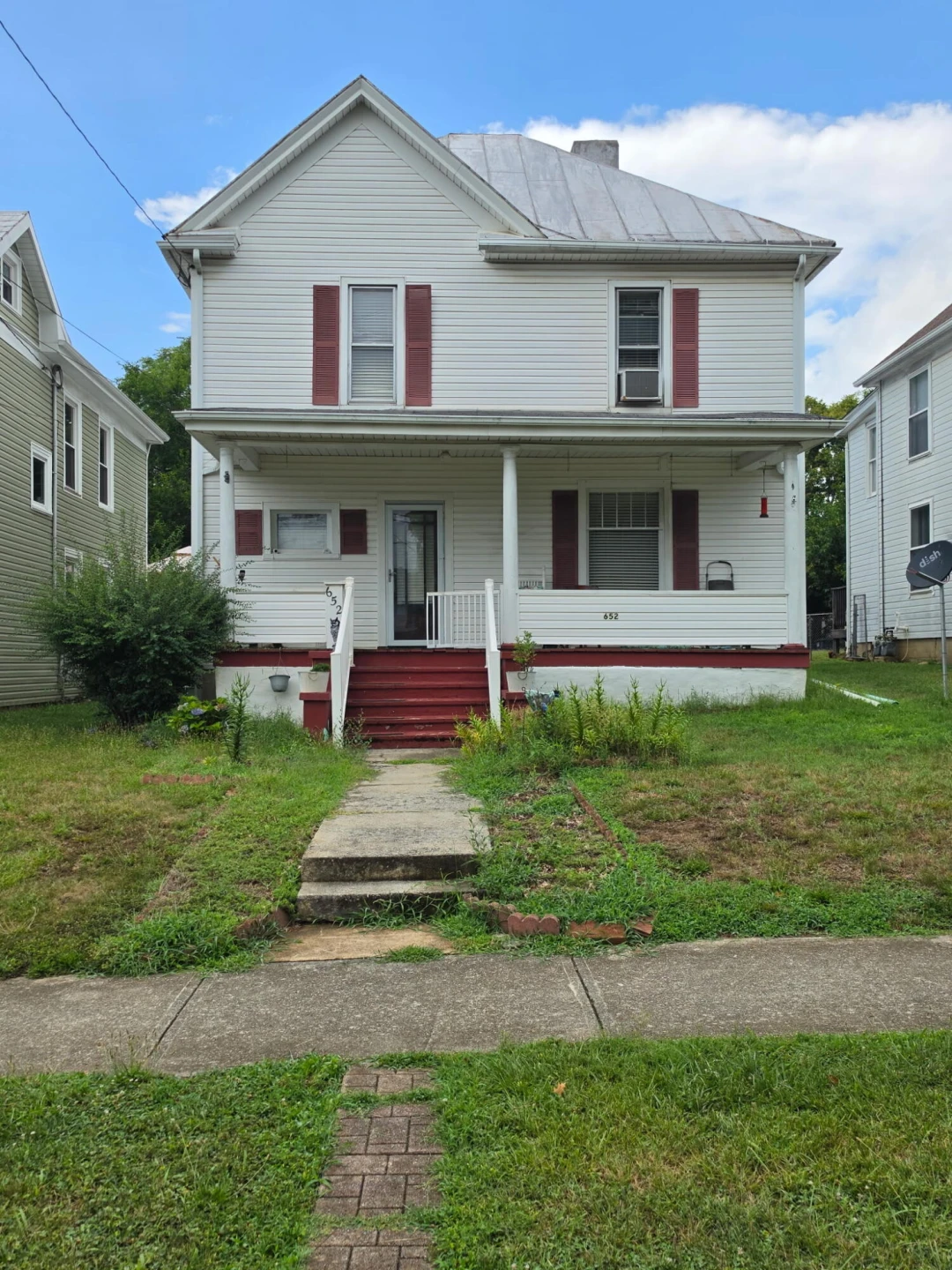 652 Highland AVE SE