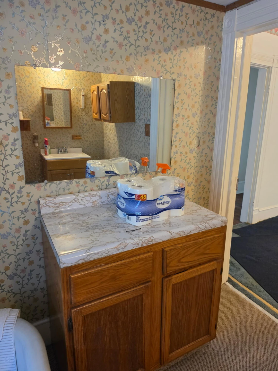652 Highland AVE SE - Photo 13