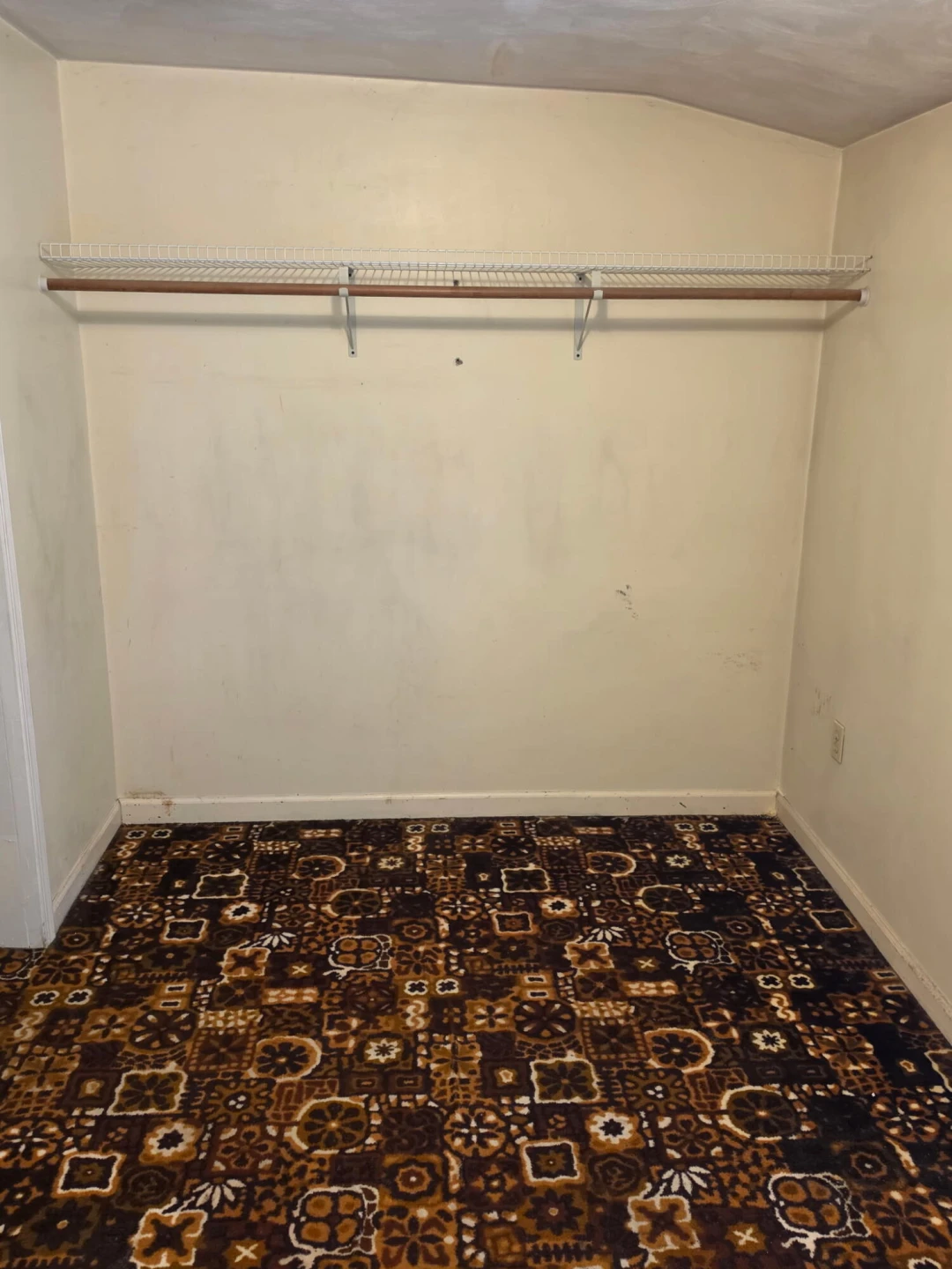 652 Highland AVE SE - Photo 18