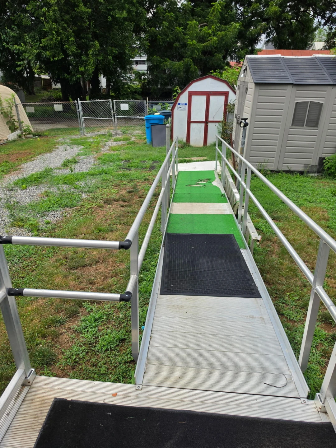 652 Highland AVE SE - Photo 27
