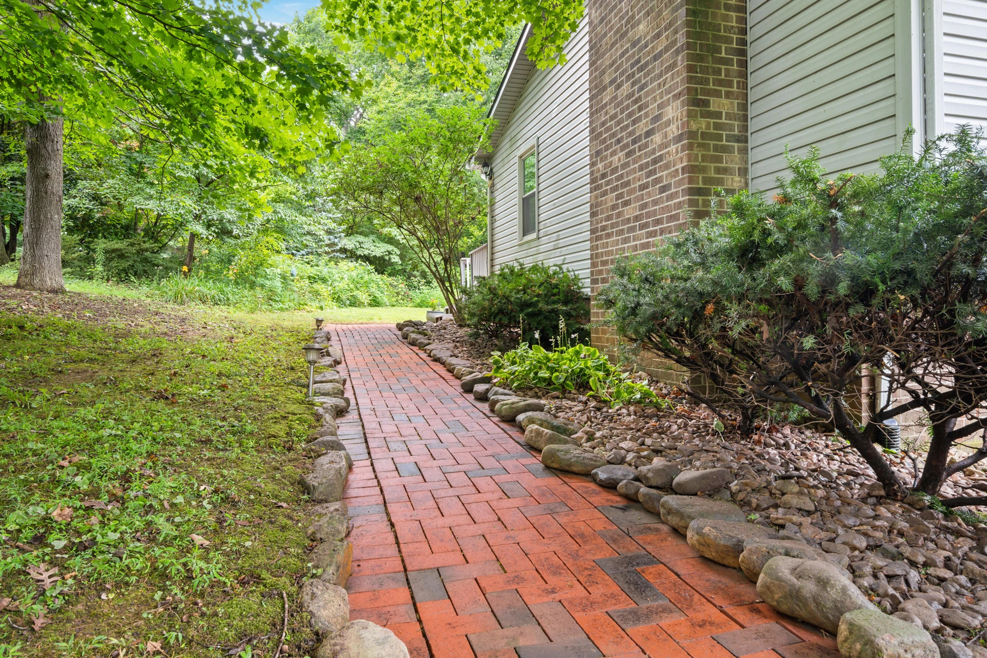 2814 Mount Vernon LN - Photo 47