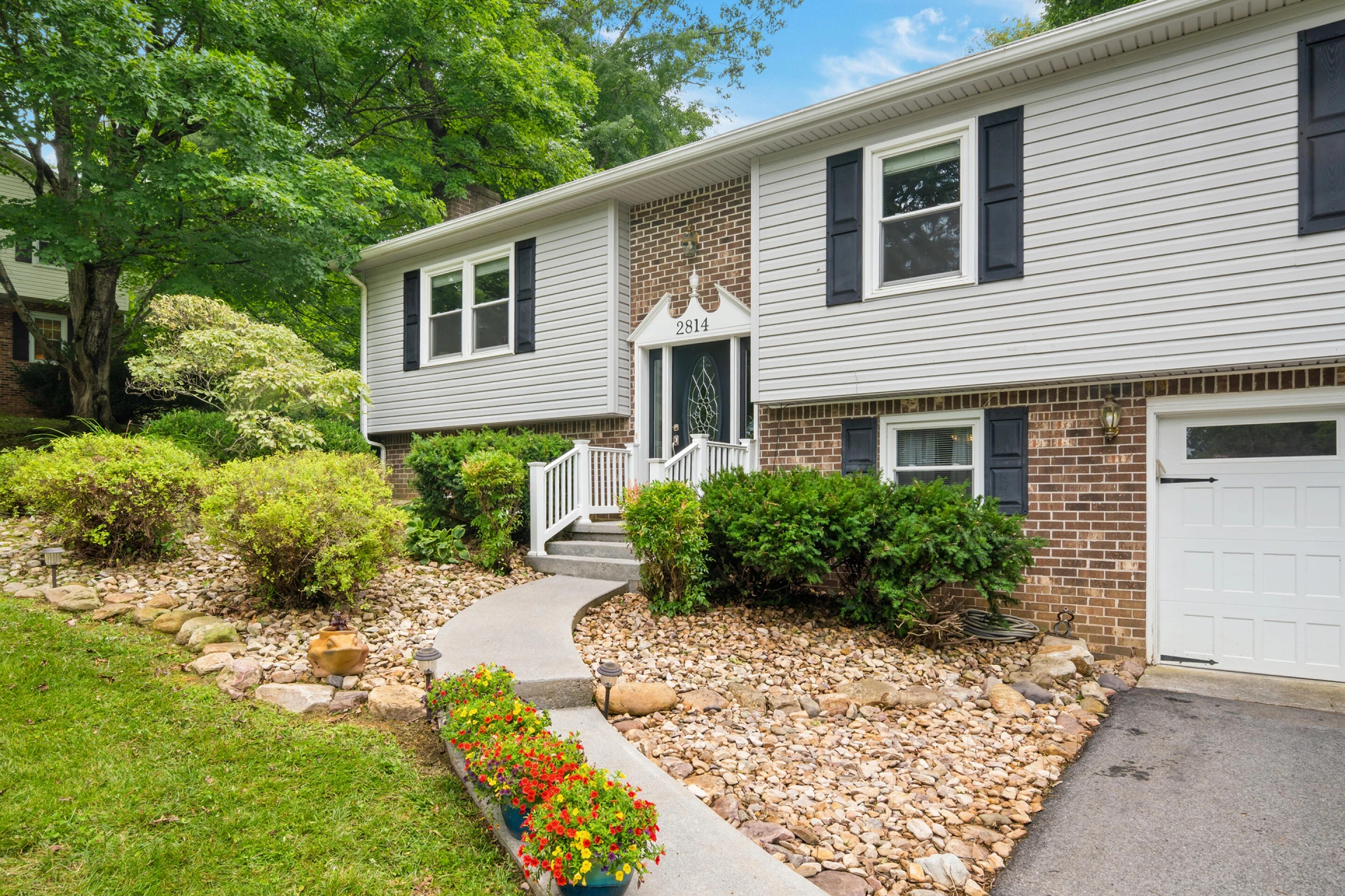 2814 Mount Vernon LN - Photo 6