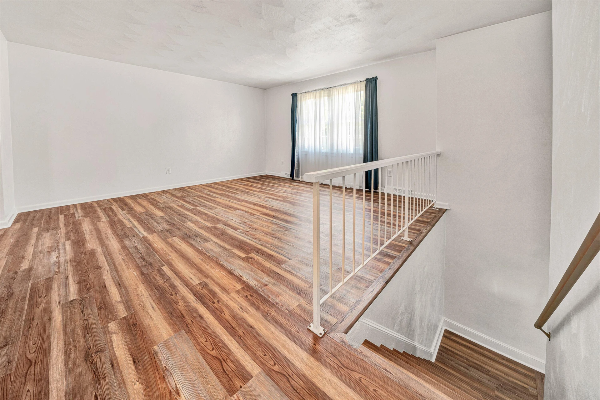 5718 Merriman RD - Photo 14