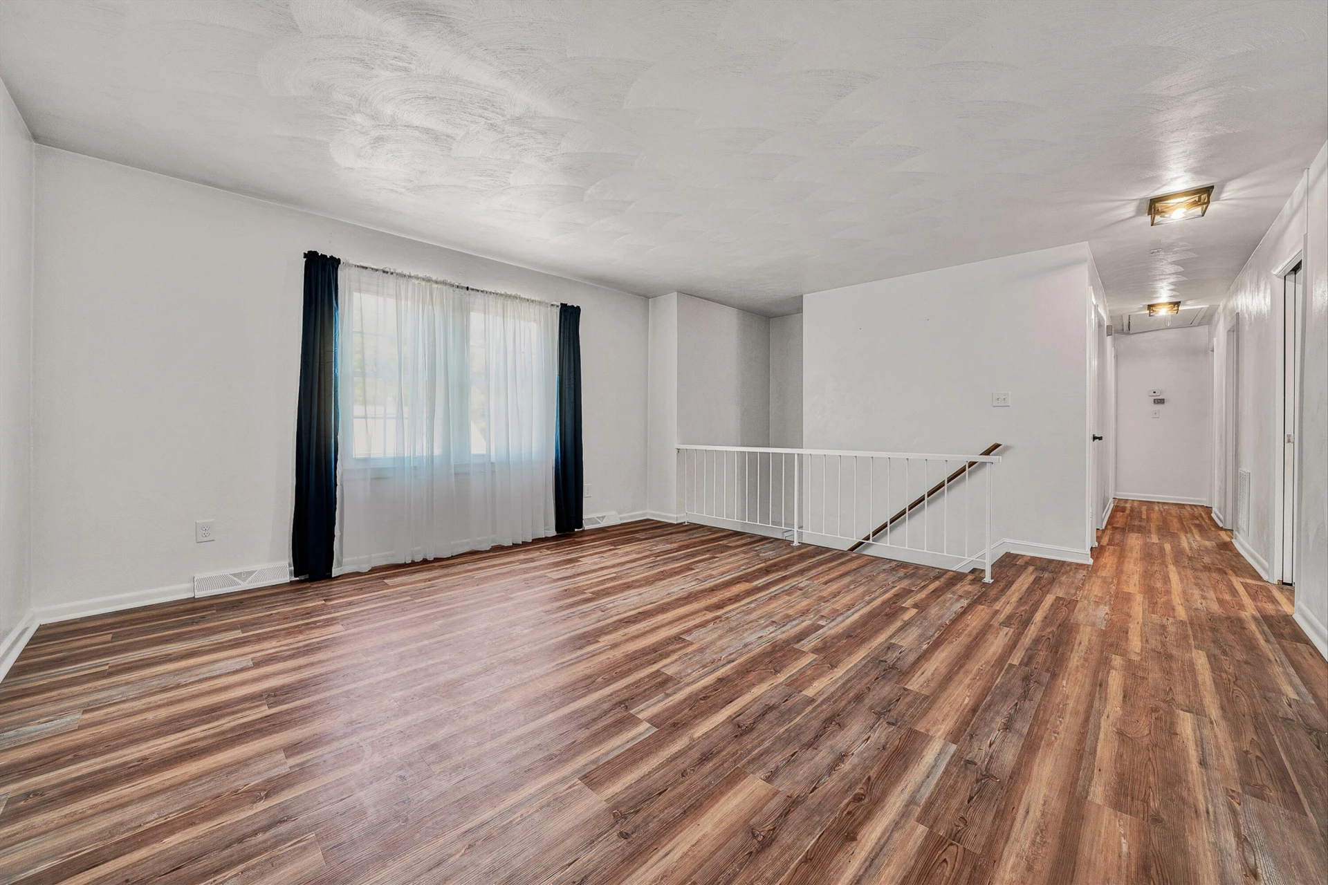 5718 Merriman RD - Photo 15